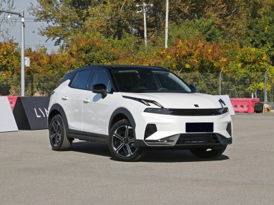 Lynk&Co 06 E-MP Фото №3